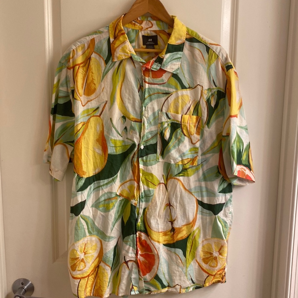 COPY - Men pears patterned shirt, size:XXL, good condition